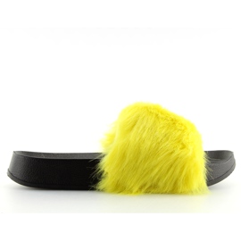 Chaussons fourrure jaune S36 jaune