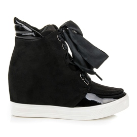Forever Folie Baskets avec un ruban le noir