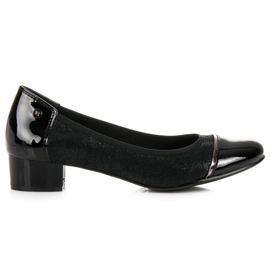 Vices Chaussures décontractées à talons bas le noir