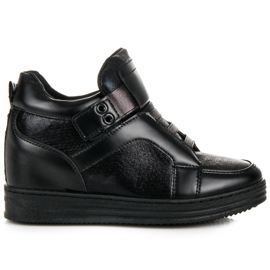 Muto Baskets noires à scratch le noir