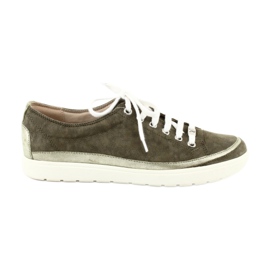 Baskets femme Caprice en cuir 23654 vert