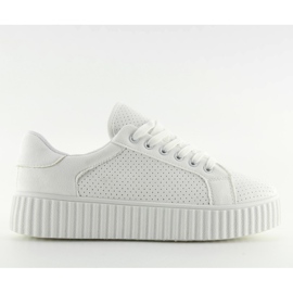 AX02 baskets effrayantes blanches