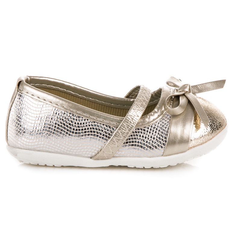 Ballerines sur une gomme jaune