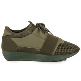 Chaussures de sport à la mode vert