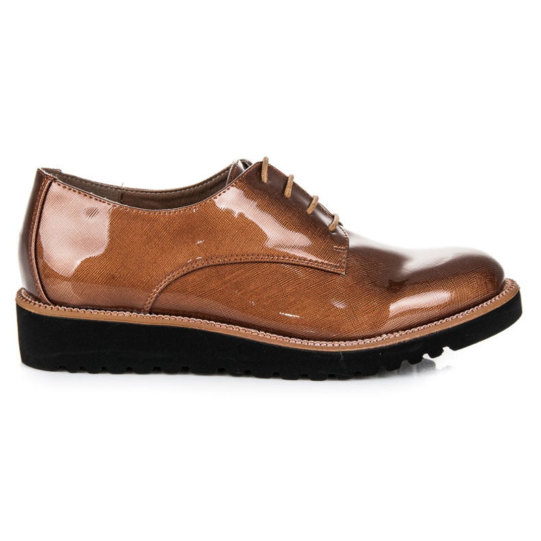 Kylie Richelieus laqués brun Kylie Richelieus laqués brun