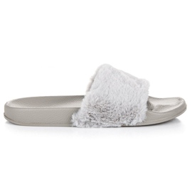 Tongs grises avec fourrure