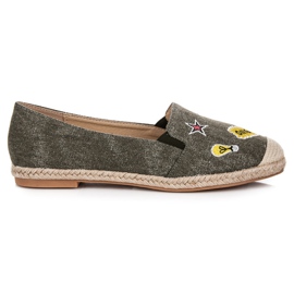 Bestelle Espadrilles printanières à patchs vert