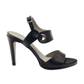 Sandales en cuir sur un talon Edeo 3208 le noir
