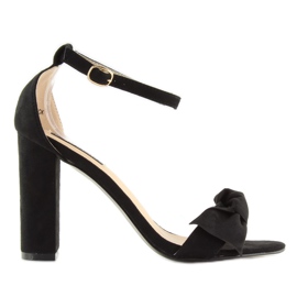 Sandales noires à talons 118-11 noir