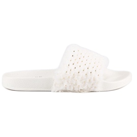 Erynn Tongs blanches avec fourrure