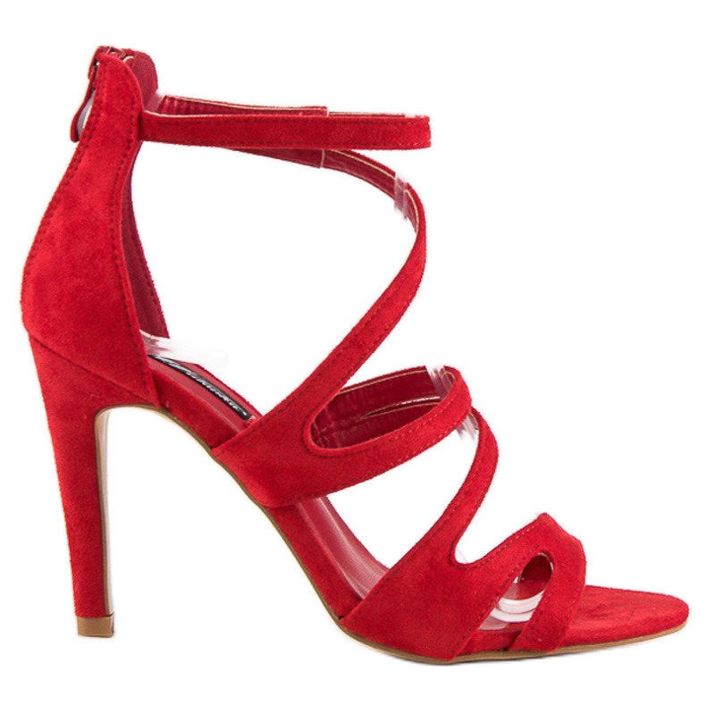 Sandales en daim sur un talon haut rouge