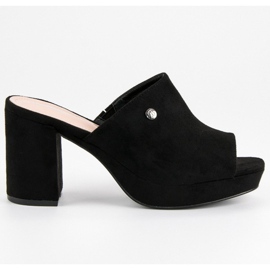 Milaya Chaussons sur le poteau le noir