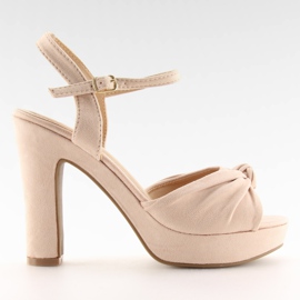 Sandales beiges sur le poteau BJ1603-SD beige