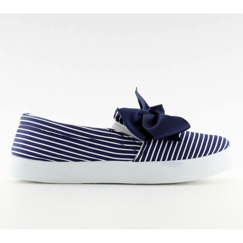 Voiliers bleu marine B860 D.BLUE