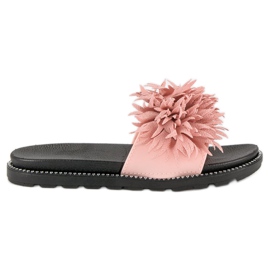 Chaussons à pompon rose