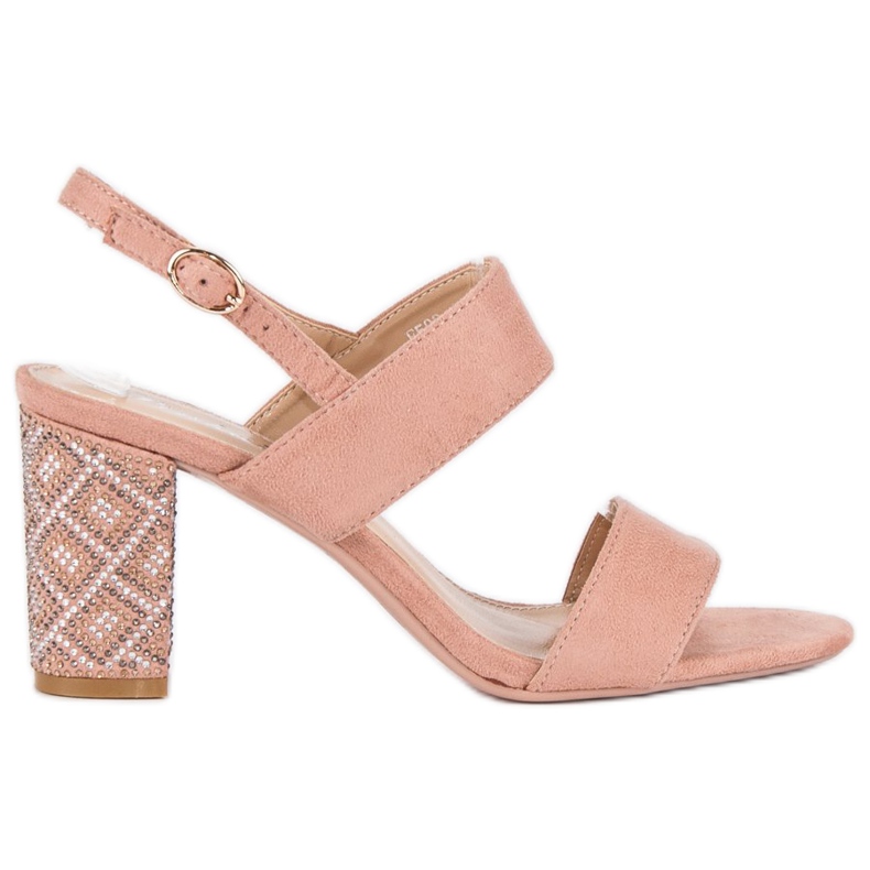 Sandales élégantes avec des perles rose