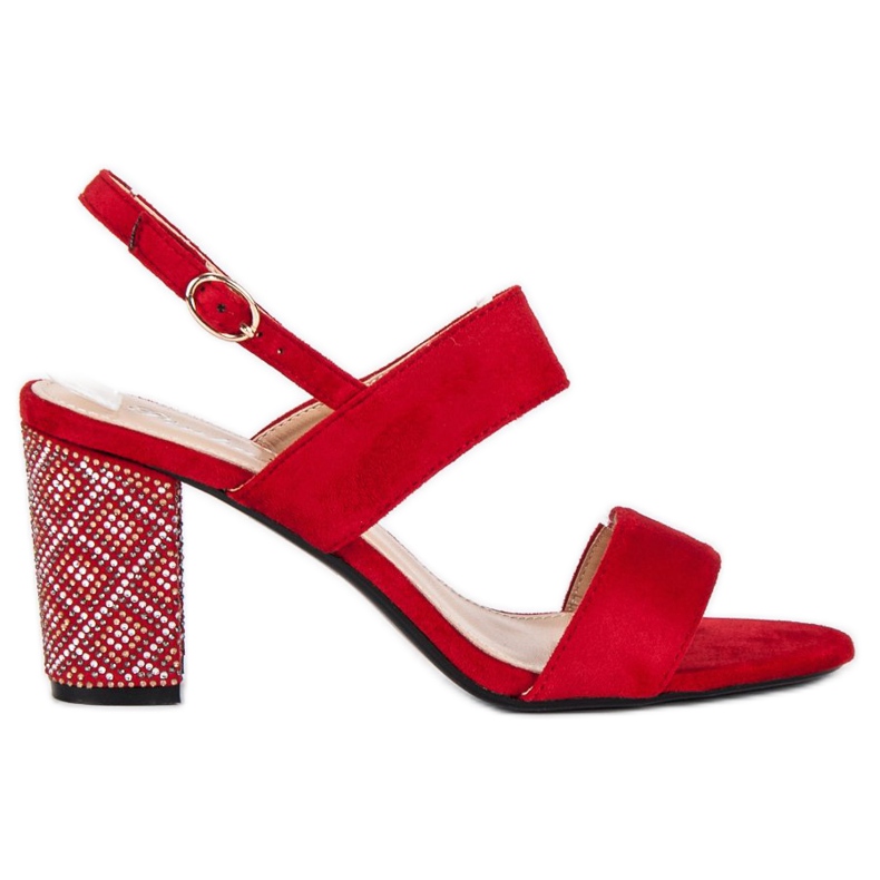 Sandales élégantes avec des perles rouge