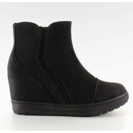 Baskets isolées J0029 noir