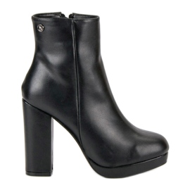 Small Swan Bottes classiques sur le poteau le noir