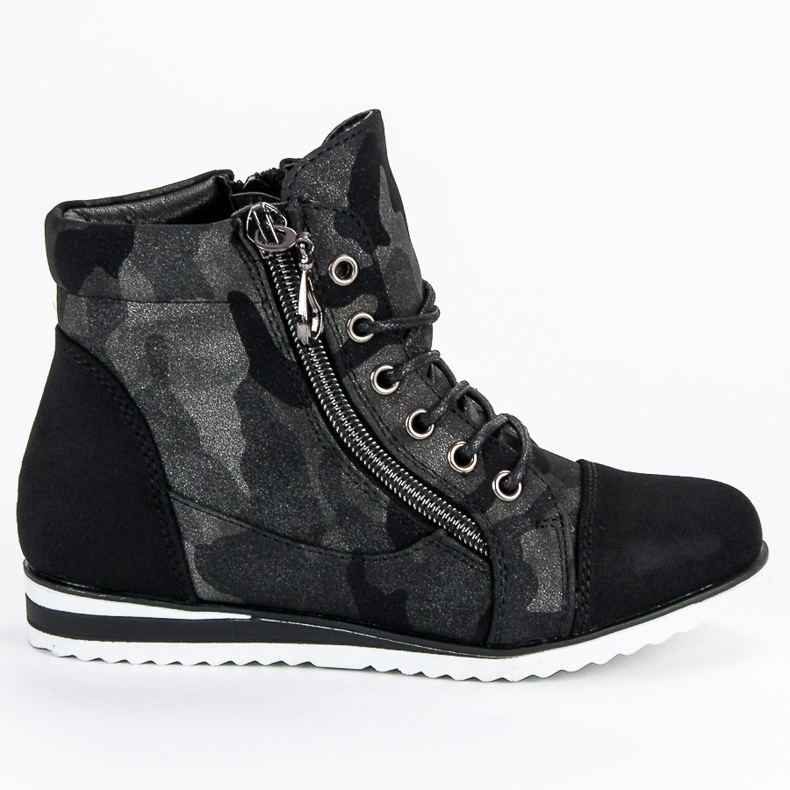 Vinceza Baskets isolées Moro le noir