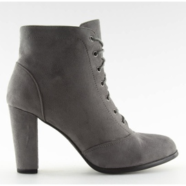 Boots sur un talon stable gris JA161 gris