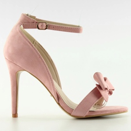 Sandales sur une broche avec un noeud 6101 rose