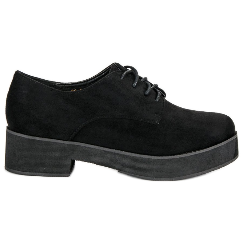 Chaussures en daim nouées le noir