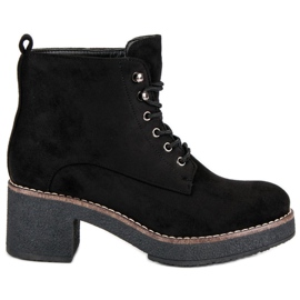 Bottines en daim noir