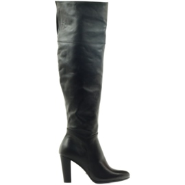 Bottines noires à talons le noir