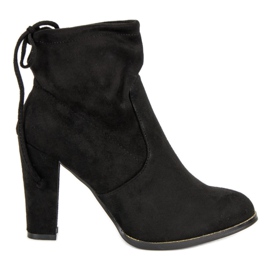 Lemax Bottines à talons hauts le noir