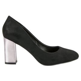 Escarpins en daim noir le noir
