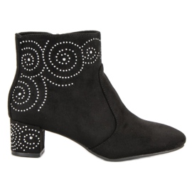 Bottes en daim élégantes le noir