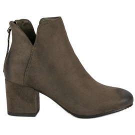 Bottines à talons en daim de VINCEZA vert
