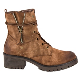 Vinceza Les travailleurs de VINCEZ brun