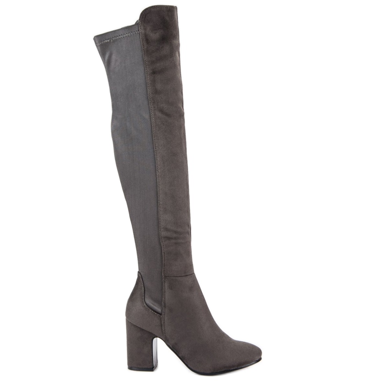 Seastar Mousquetaires assortis sur le poteau gris