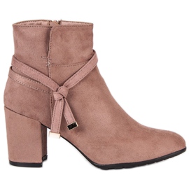 Bottes poudre en daim rose