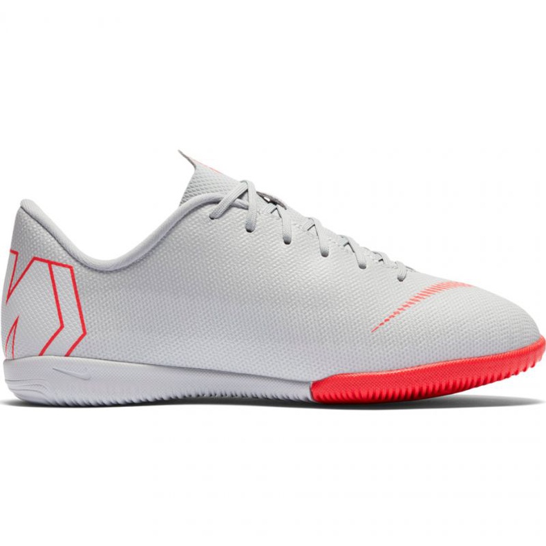 Chaussure d'intérieur Nike Mercurial Vapor X 12 blanche