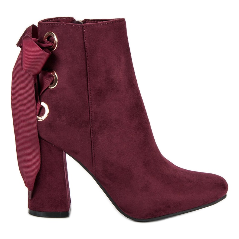 Ideal Shoes Bottes sexy sur le poste rouge