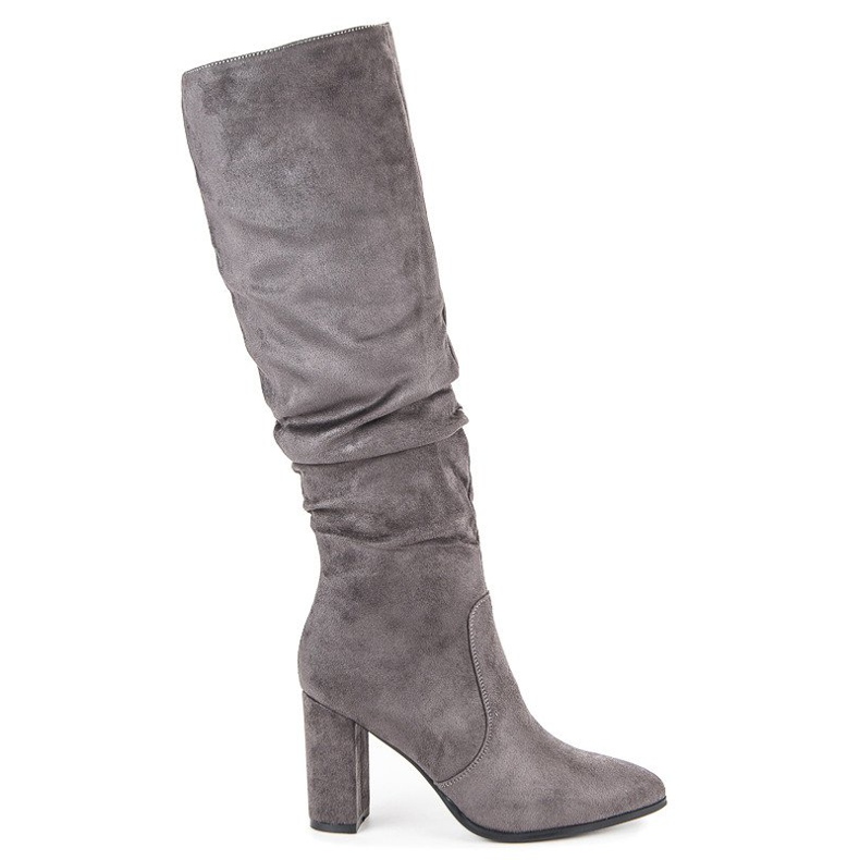 Super Mode Bottes grises sur le poste