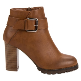 Super Mode Bottes de chameau sur le poste brun