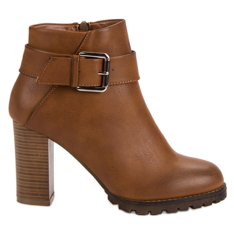 Super Mode Bottes de chameau sur le poste brun Super Mode Bottes de chameau sur le poste brun