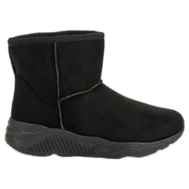 Bottes de neige sur la plate-forme noir