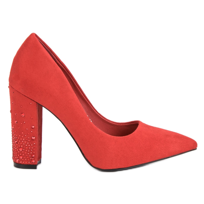 Bestelle Pompes rouges sur un pilier