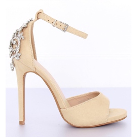 Sandales à talon avec pierres beige 9509-502 Beige Sandales à talon avec pierres beige 9509-502 Beige