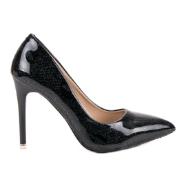 Talons hauts noirs élégants