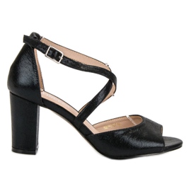 Sandales noires sur une barre VINCEZA