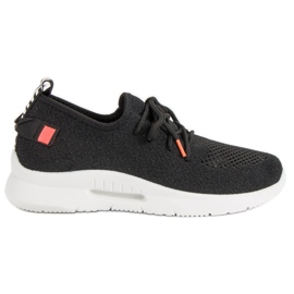 Chaussures de sport aérées noir