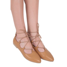 Vices Ballerines nouées à la mode brun
