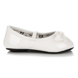Ballerines pour une fille blanc