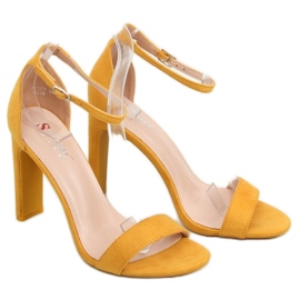 Sandales à talons jaunes NF-37P Jaune